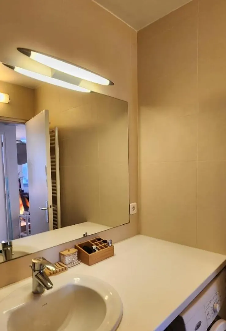 Tour Reflet Paris 15, A Cozy And Welcoming Home, Just Like Your Own France